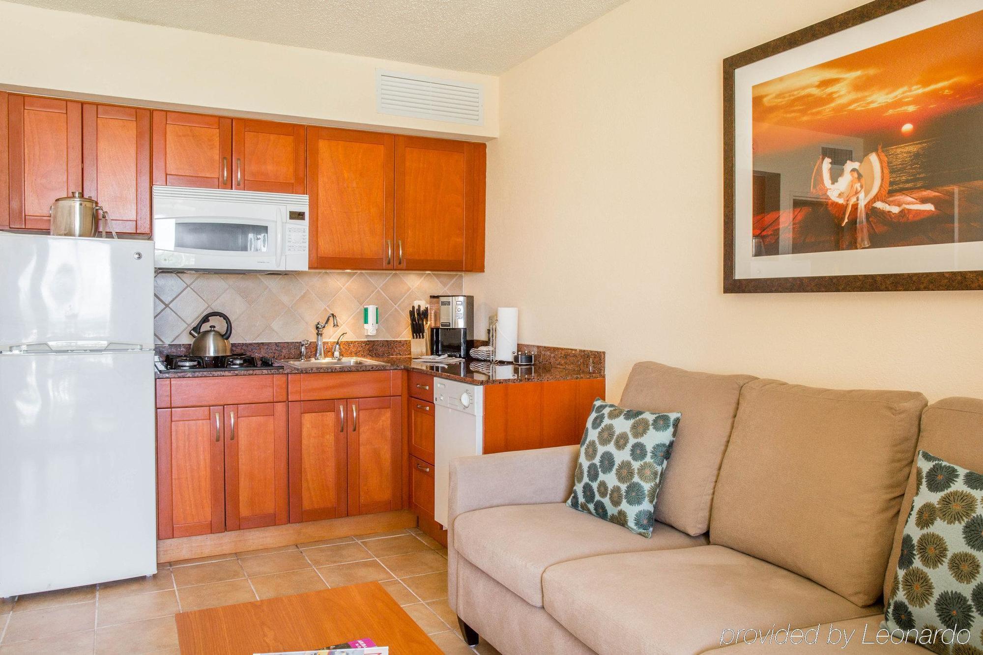 Bluegreen Vacations La Cabana Resort, An Ascend Collection Palm Beach Exterior photo
