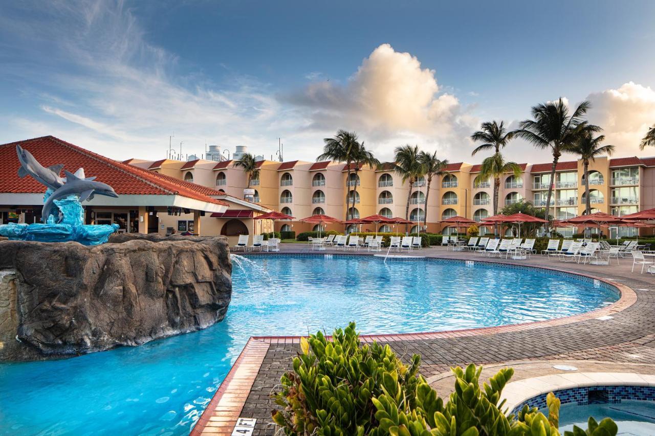 Bluegreen Vacations La Cabana Resort, An Ascend Collection Palm Beach Exterior photo